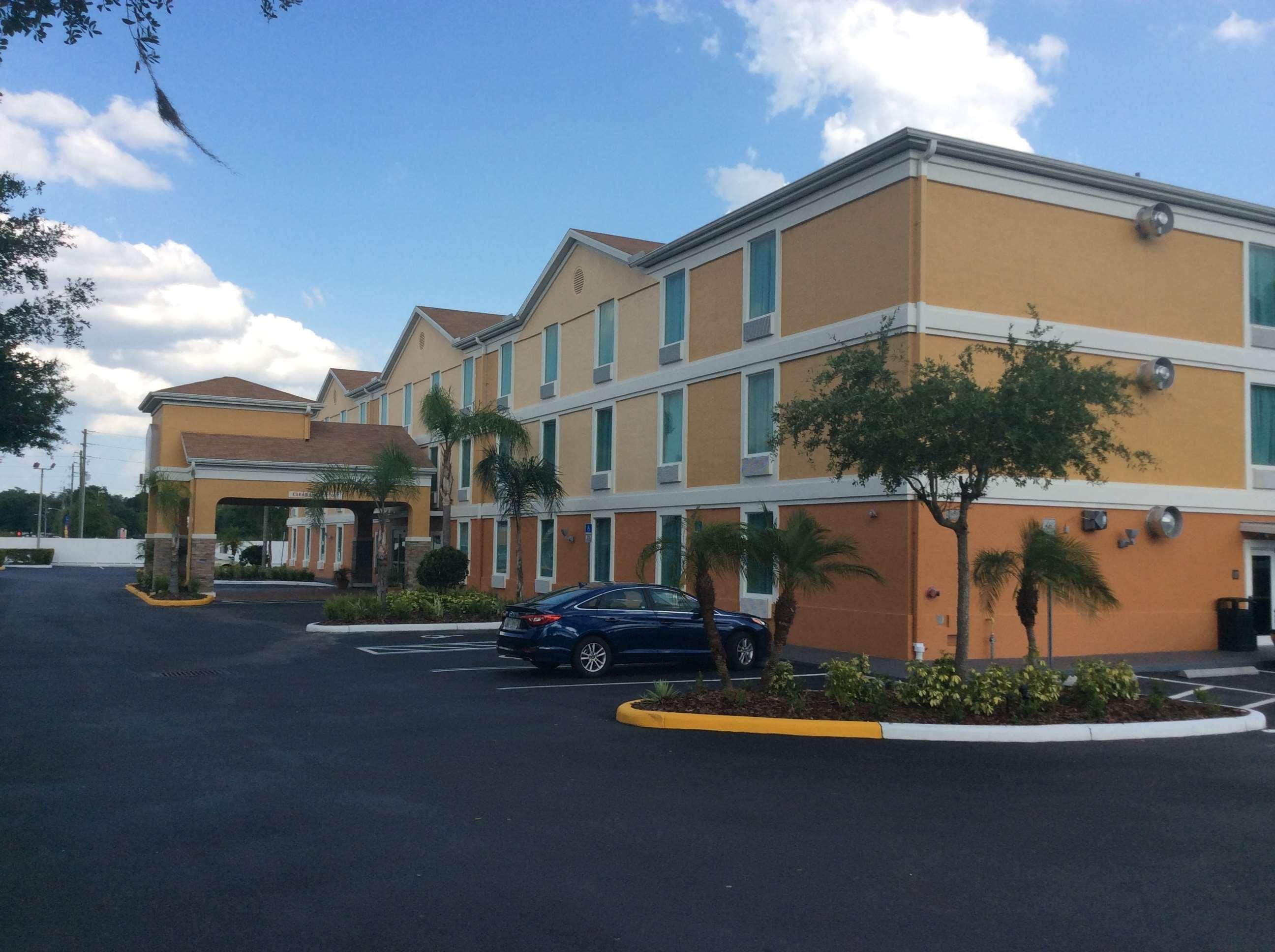 Best Western Wesley Chapel Motel Exterior photo